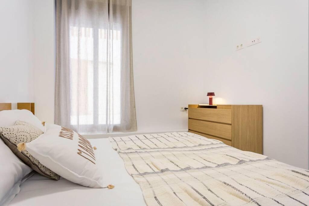 Pop Art, 2Bd Ground Central Apartment 塞维利亚 外观 照片
