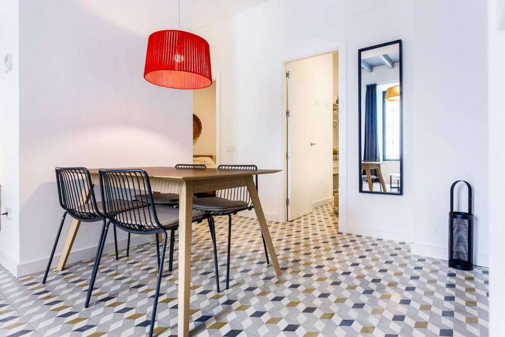 Pop Art, 2Bd Ground Central Apartment 塞维利亚 外观 照片