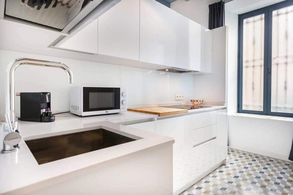 Pop Art, 2Bd Ground Central Apartment 塞维利亚 外观 照片