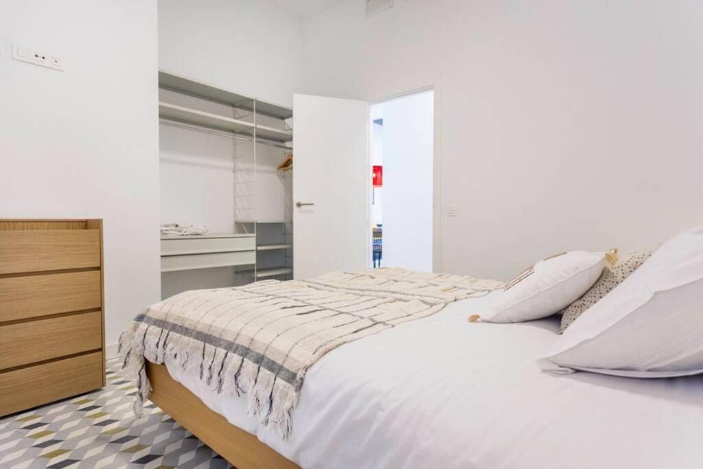 Pop Art, 2Bd Ground Central Apartment 塞维利亚 外观 照片